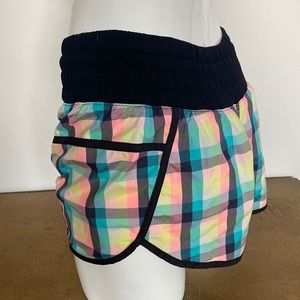 Lululemon short shorts !